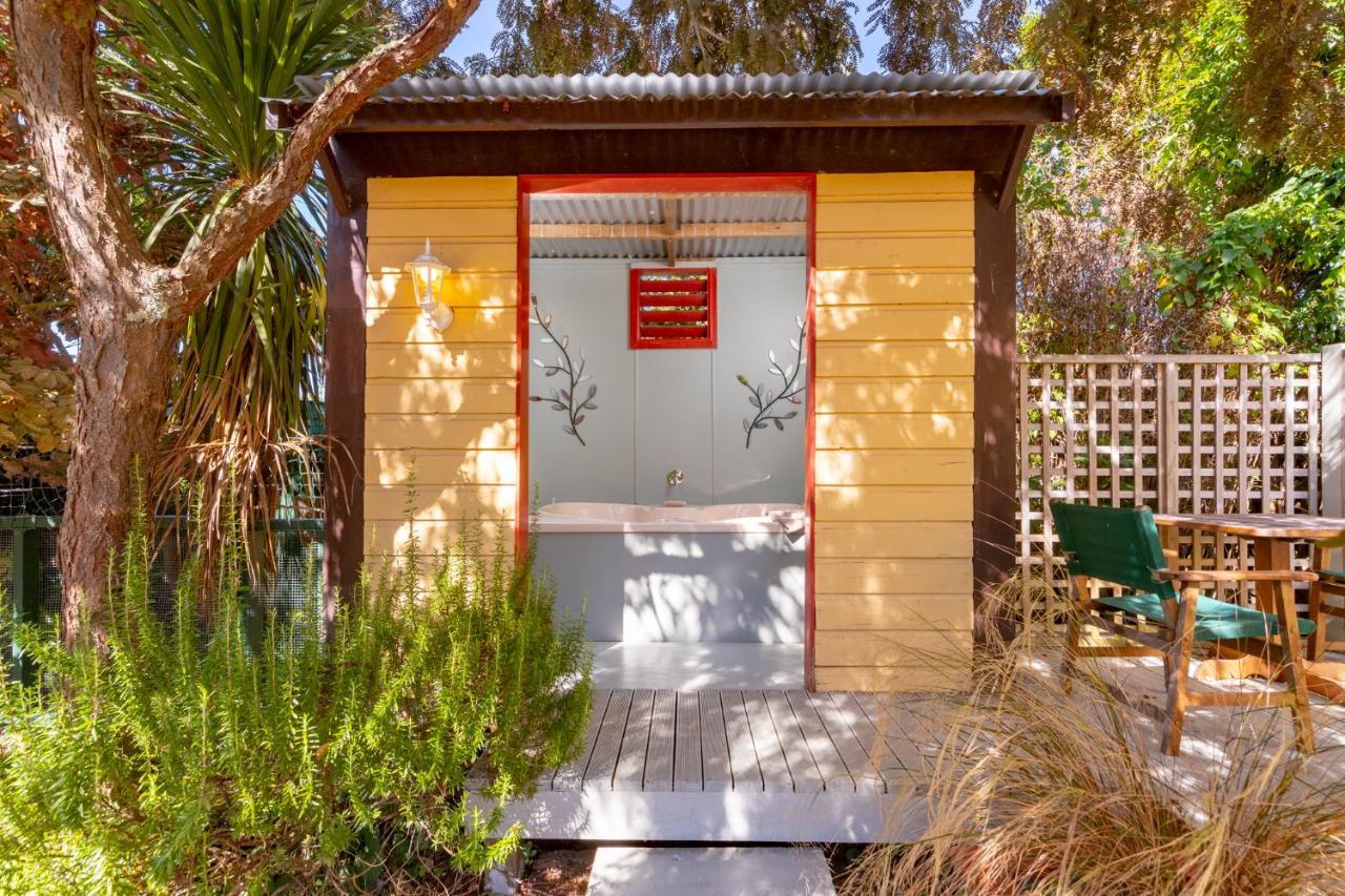 Shy Cottage And Studio Greytown Bagian luar foto
