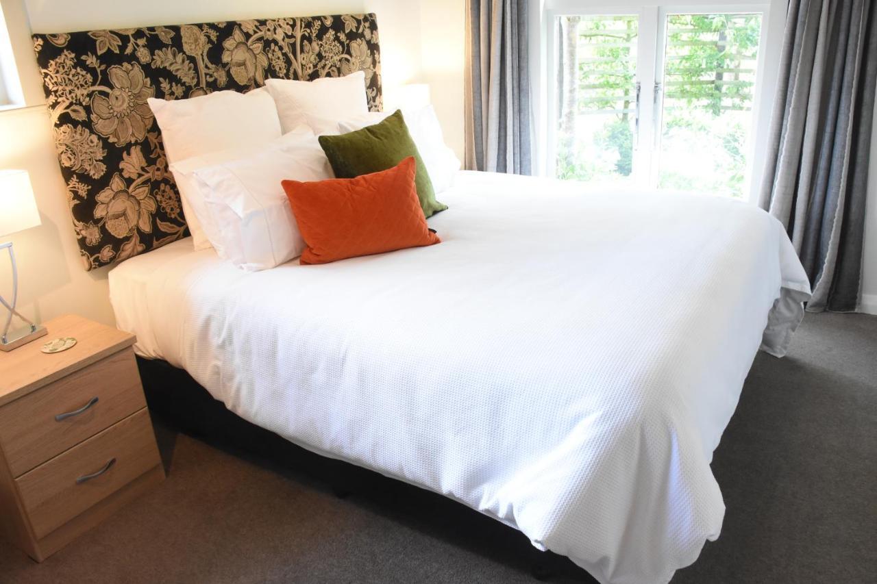Shy Cottage And Studio Greytown Bagian luar foto
