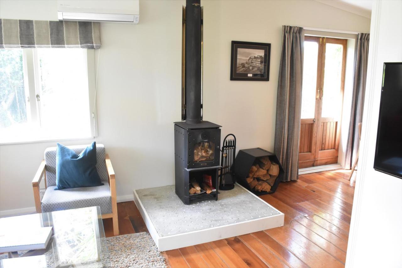 Shy Cottage And Studio Greytown Bagian luar foto